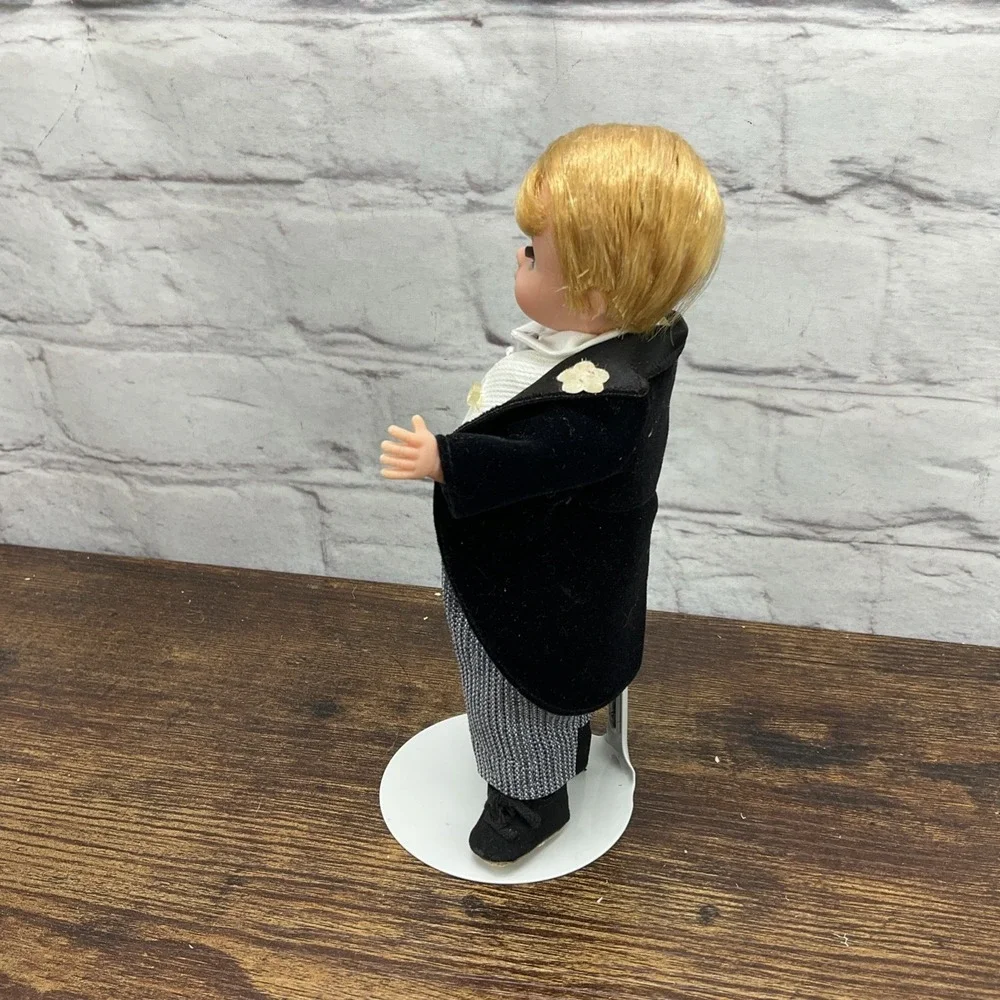 Madame Alexander Groom  Blonde Hair Blue Eyes